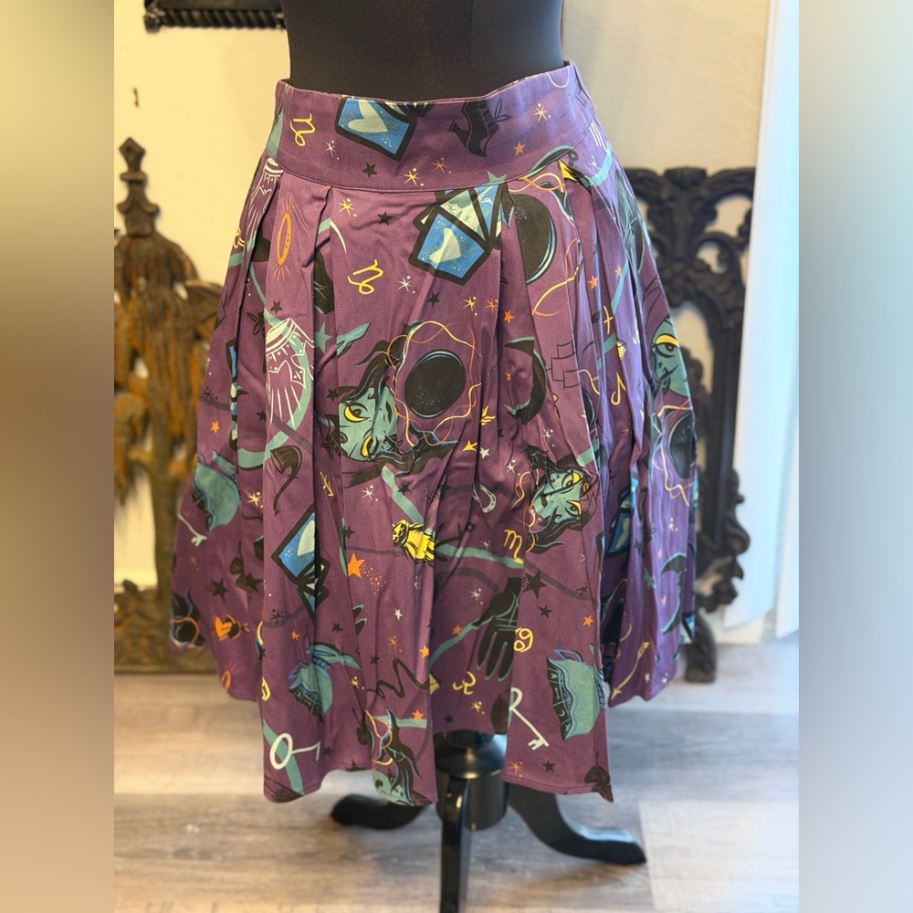 Pinup Girl Clothing Fortune Teller Skirt Size Large